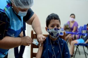 Imagem da notícia - Amazonas chega a mais de 100 mil crianças de 5 a 11 anos vacinadas contra Covid-19