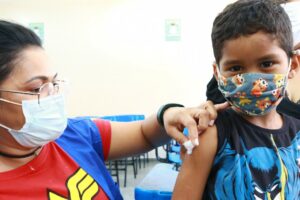 Imagem da notícia - Amazonas já aplicou mais de 240 mil doses de vacinas contra Covid-19 em crianças de 5 a 11 anos