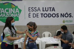 Imagem da notícia - Amazonas já aplicou 6.868.197 doses de vacina contra Covid-19 até esta sexta-feira (22/04)