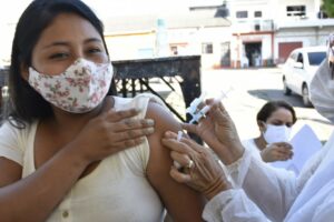 Imagem da notícia - Amazonas já aplicou 6.889.127 doses de vacina contra Covid-19 até esta terça-feira (26/04)