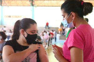 Imagem da notícia - Amazonas já aplicou 6.949.250 doses de vacina contra Covid-19 até esta sexta-feira (06/05)