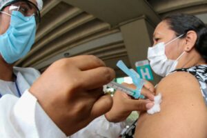 Imagem da notícia - Amazonas já aplicou 7.062.379 doses de vacina contra Covid-19 até esta quinta-feira (19/05)