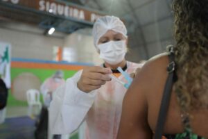 Imagem da notícia - Amazonas aplicou 7.226.535 doses de vacina contra Covid-19 até esta quinta-feira (16/06)