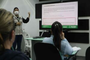 Imagem da notícia - FVS-RCP monitora ações de equipes de saúde em clínicas renais de Manaus nesta terça (21/06)