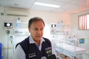 Imagem da notícia - Governo do Estado entrega novos leitos pediátricos na ala semi-intensiva do Hospital Francisca Mendes