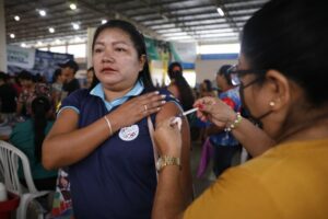 Imagem da notícia - Amazonas já aplicou 7.303.600 doses de vacina contra Covid-19 até este domingo (26/06)
