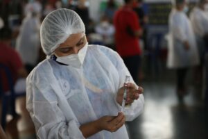 Imagem da notícia - Amazonas já aplicou 7.325.240 doses de vacina contra Covid-19 até esta terça-feira (28/06)