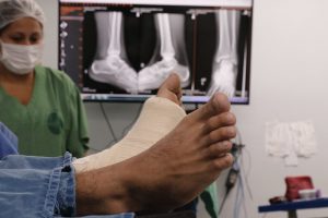 Imagem da notícia - Hospital Adriano Jorge abre inscrições para palestra com médico da USP referência mundial em ortopedia